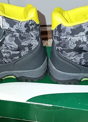 Erkek çocuk bot - Görsel 5