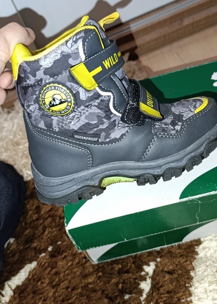 Erkek çocuk bot - Görsel 4