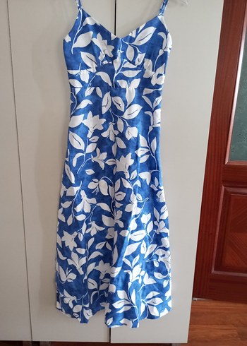 Mavi Beyaz Desenli Uzun Askılı Elbise - Görsel 2