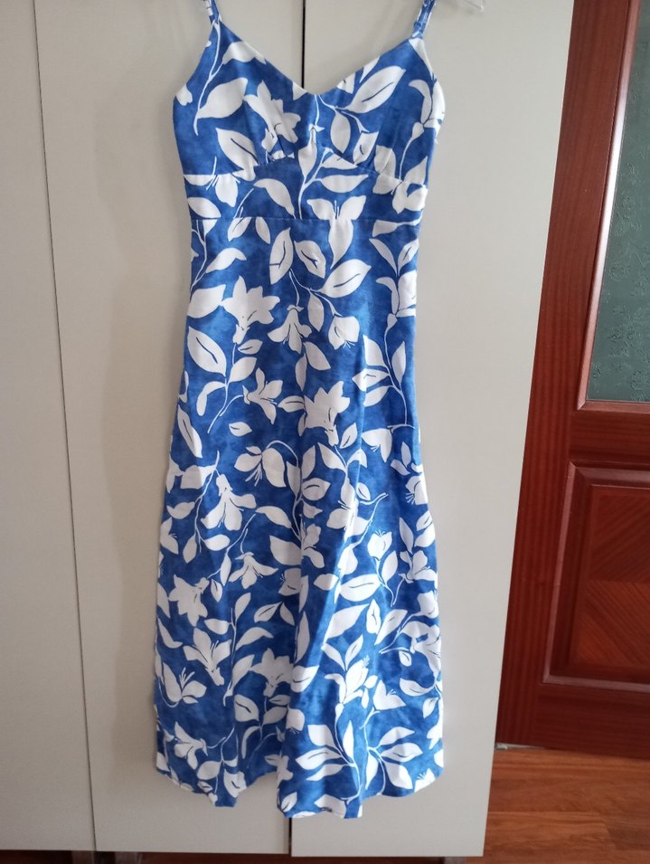 Mavi Beyaz Desenli Uzun Askılı Elbise - Görsel 2