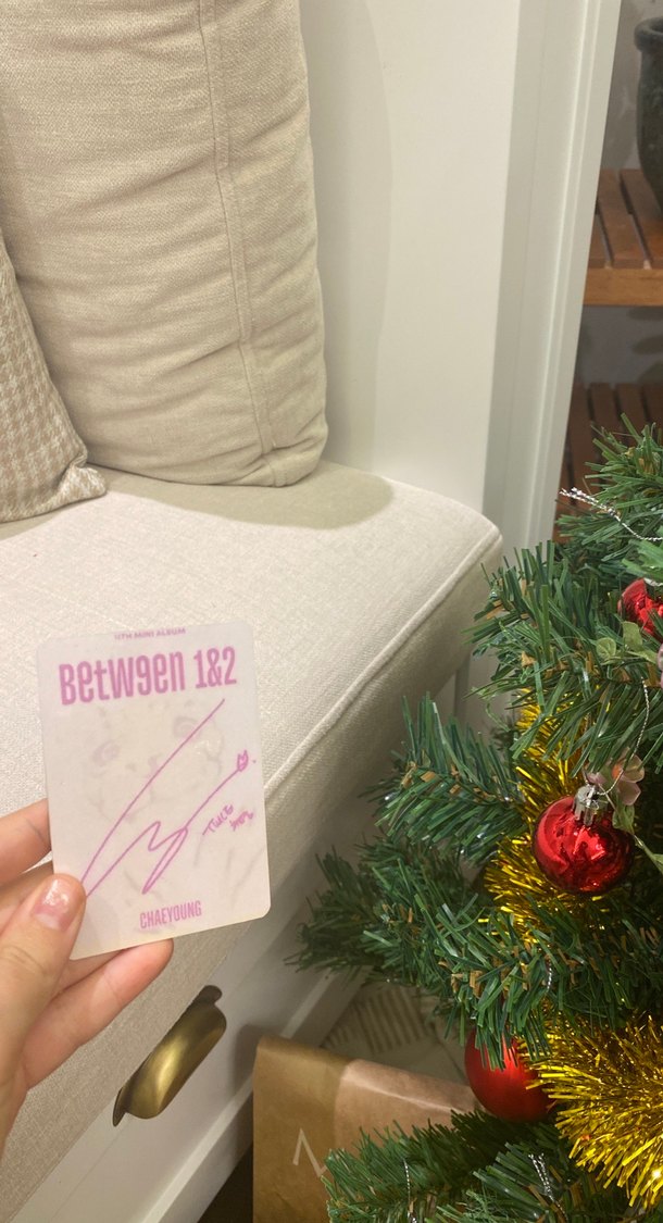 Chaeyoung PC hafif hasarlı - Görsel 2