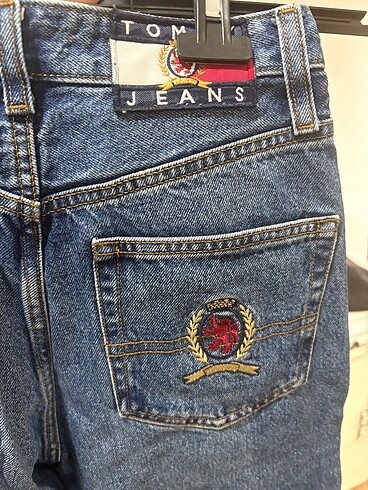 26 Beden mavi Renk Tommy hilfiger