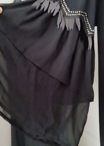 Siyah V Yaka Uzun Kollu Fırfırlı abaya - Görsel 4