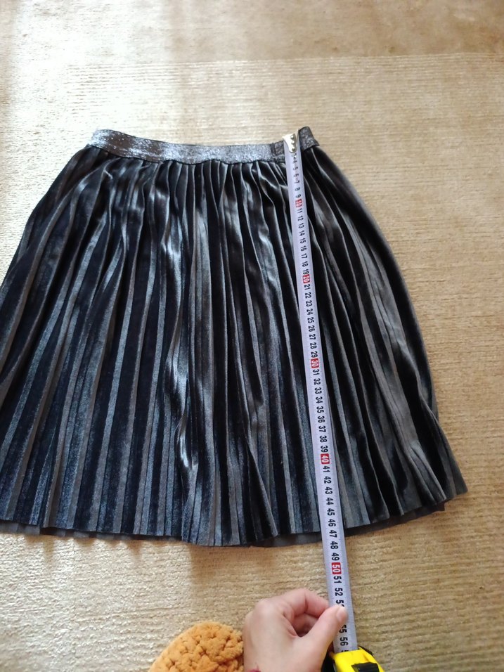 Kız Çocuk Pilili gri Etek 12 yaş ama ben s beden olduğum için - Görsel 2