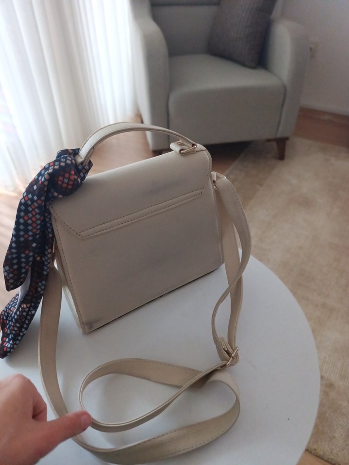 Bej Deri Tokalı LCW marka çanta cok temizdir - Görsel 2