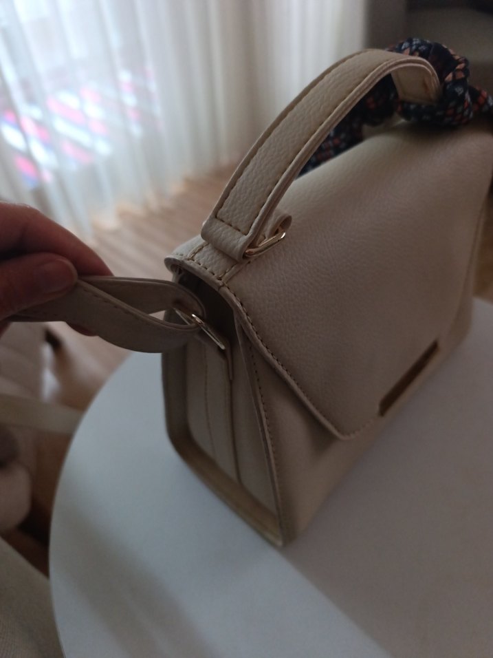 Bej Deri Tokalı LCW marka çanta cok temizdir - Görsel 3
