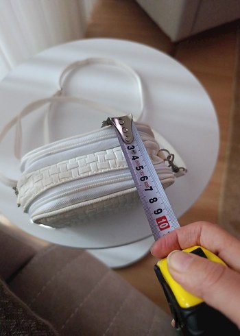 Beyaz Fermuarlı Kadın cüzdan yada çanta olarak kullanılabilir - Görsel 3