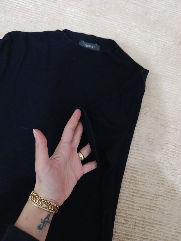 Siyah Kısa Kollu Keten Tişört m beden - Görsel 4