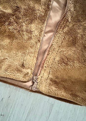 Kahverengi Kürklü Kapüşonlu Erkek Çocuk Peluş Mont - Görsel 7