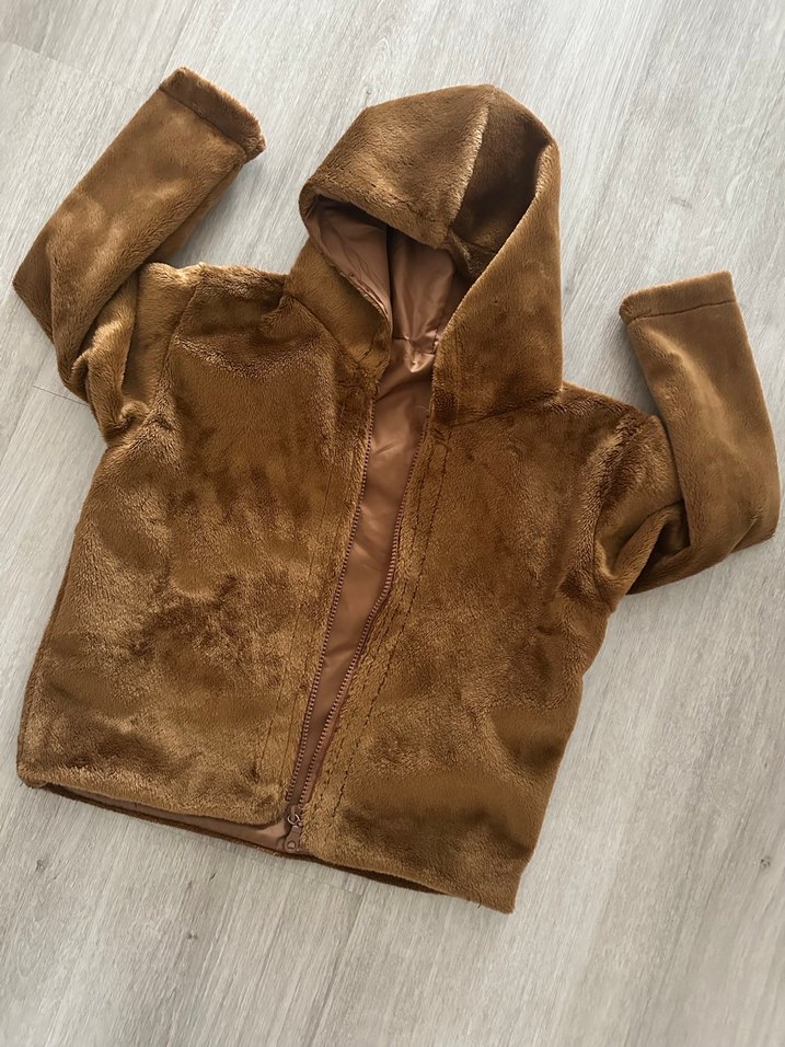 Kahverengi Kürklü Kapüşonlu Erkek Çocuk Peluş Mont - Görsel 5