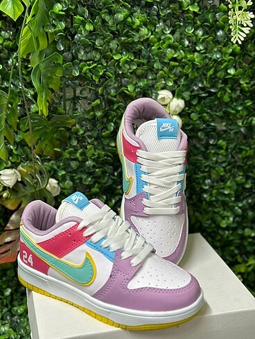 32 Beden mor Renk Nike çocuk spor ayakkabı