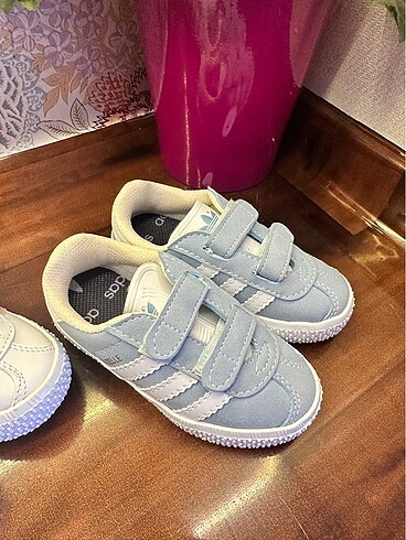 Adidas Erkek çocuk ayakkabısı