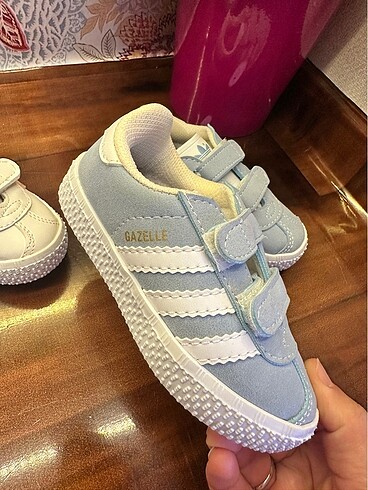 Adidas Çocuk ayakkabısı