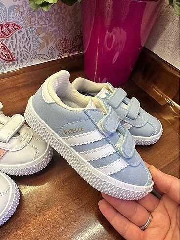 Adidas Çocuk ayakkabısı