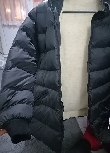 Zara Siyah Şişme kaban 