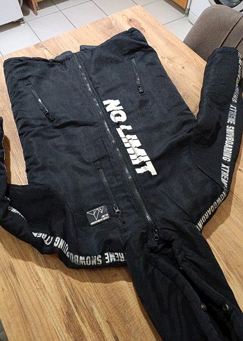 DEFACTO Erkek Çocuk Siyah Fermuarlı Mont - Görsel 6