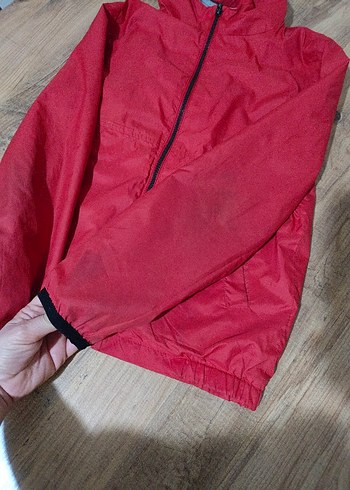 LCW Erkek cocuk Kırmızı Kapüşonlu Fermuarlı Yağmurluk - Görsel 8