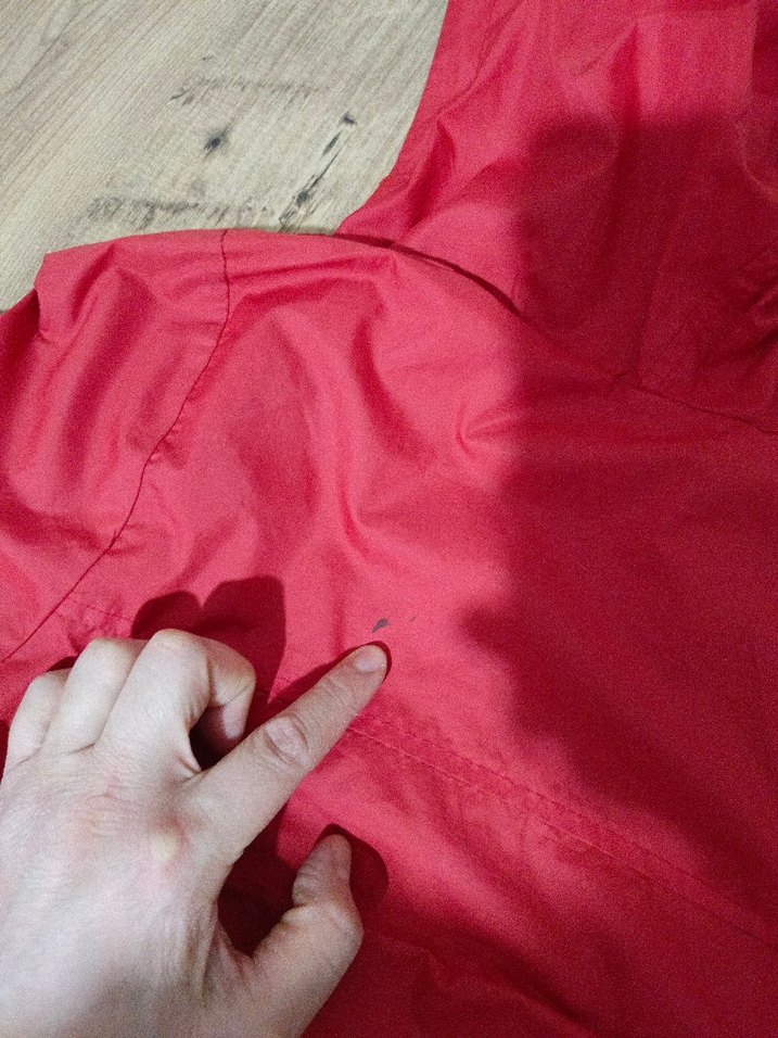 LCW Erkek cocuk Kırmızı Kapüşonlu Fermuarlı Yağmurluk - Görsel 5