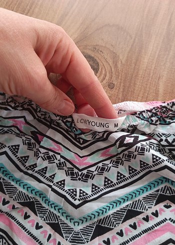 LCW KAYİK YAKA BLUZ VE MİDİ ŞORT - Görsel 2