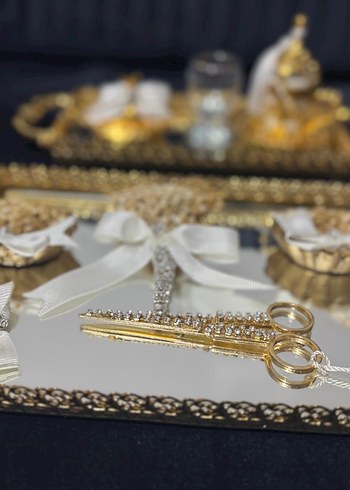 Beden İnci İşlemeli Altın Damat Tepsi Seti