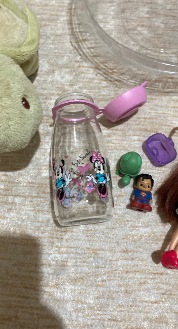 2 adet peluş ve Renkli Karışık Oyuncak Seti 1 adet barbie tarak - Görsel 5