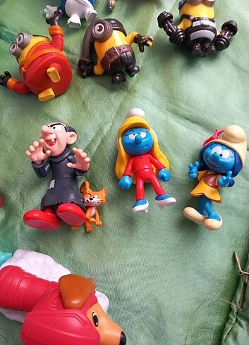 Beden Renk Enchantimal bebek , milyonlar 5 karakter , şirinler 3 karakter b