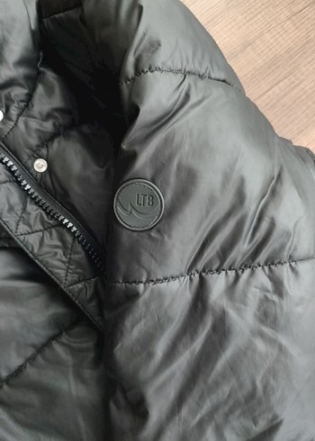 Fermuar ve çıt çıt düğmeli siyah Kadın Kışlık Mont Outlet ürünü - Görsel 6