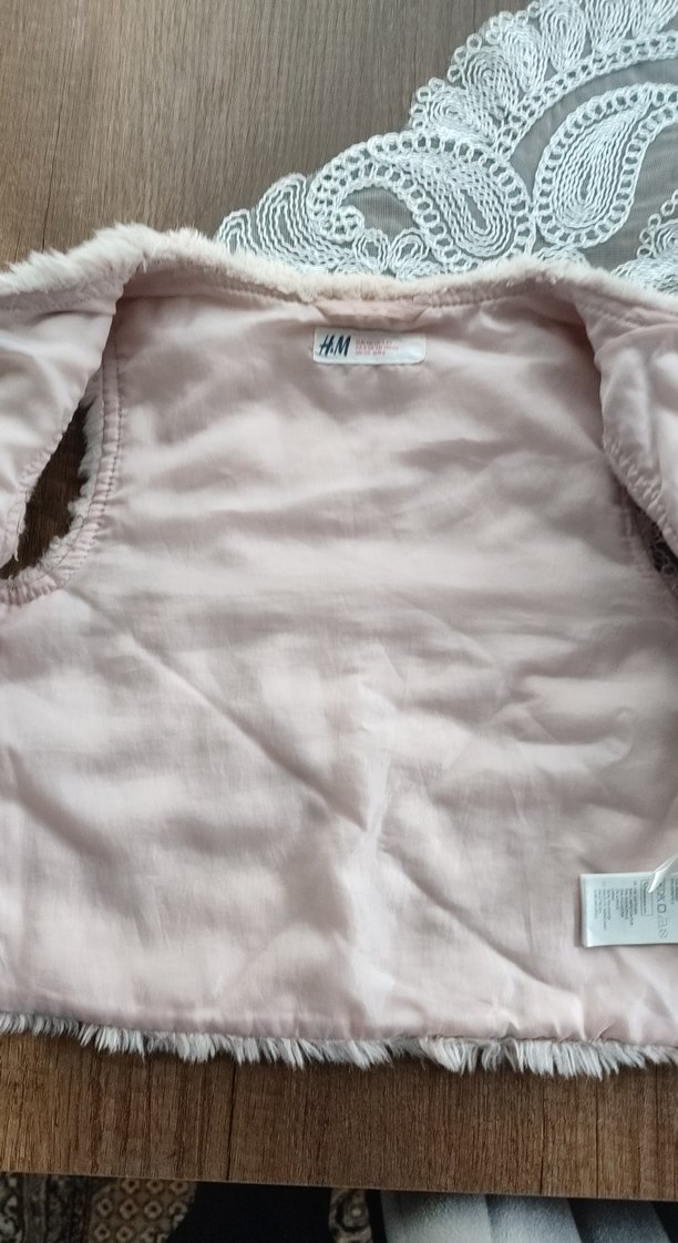 Kız Çocuk Kürklü Bej Yelek - Görsel 2