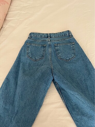 34 Beden mavi Renk Jean pantolon