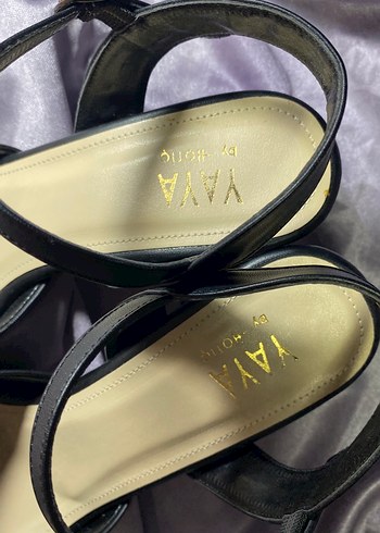 Siyah Tokalı Kalın Topuklu Platform Kadın Ayakkabı - Görsel 5