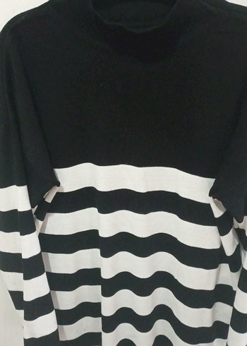 Uzun Kollu Siyah-Beyaz Çizgili Triko Kazak - Görsel 5