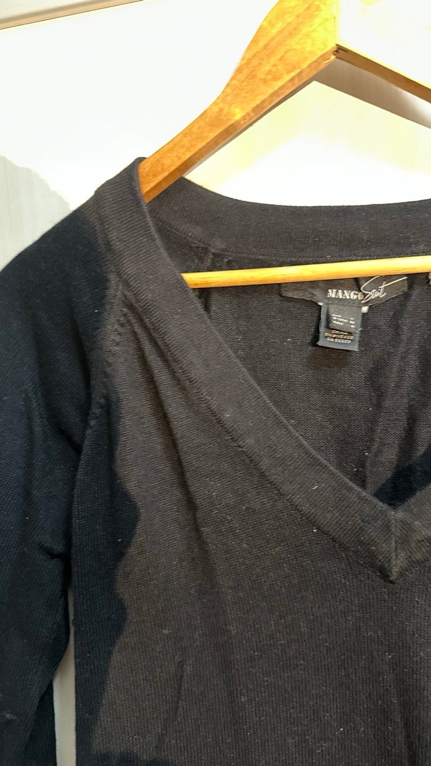 Siyah V Yakalı Kadın Triko mango - Görsel 2