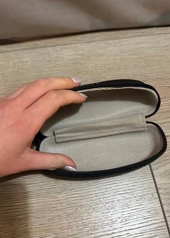 Siyah vogue Kadın Gözlük Kutusu - Görsel 2