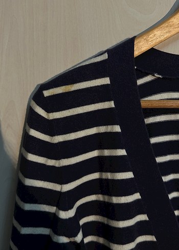 Çizgili V Yaka Kadın Hırka - Görsel 3