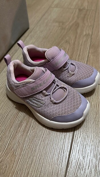 Skechers lila