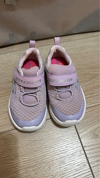 23 Beden Skechers lila
