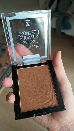 #bronzer #wetnwild