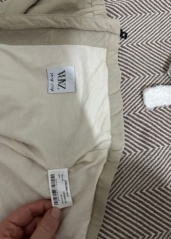 Zara yağmurluk - Görsel 6