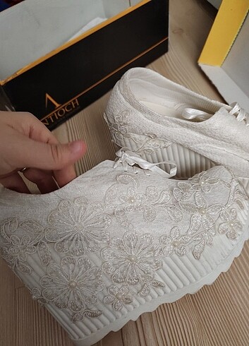 Zara Gelin dolgu topuk ayakkabısı