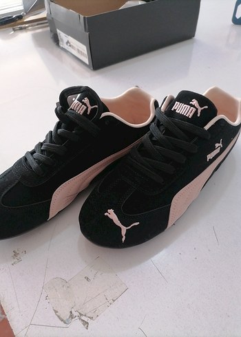 40 Beden Puma Siyah-Pembe Kadın Spor Ayakkabı