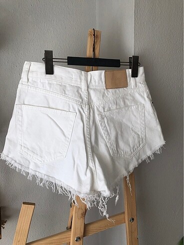 s Beden beyaz Renk Pull&Bear beyaz kot şort