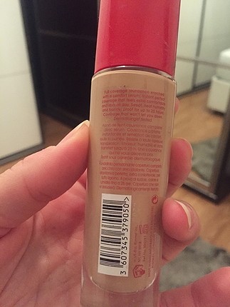  Beden Rimmel london lasting finish fondoten