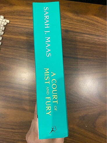 Beden A Court of Mist and Fury - Sarah J Maas
