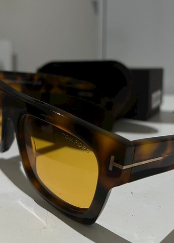 Kahverengi Transparan Kadın Güneş Gözlüğü - Görsel 4