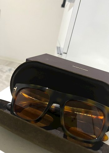 Kahverengi Transparan Kadın Güneş Gözlüğü - Görsel 3