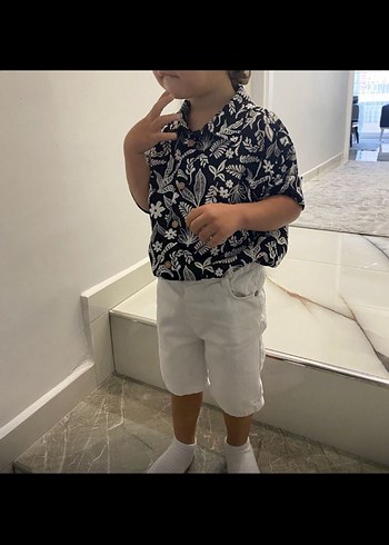 Erkek Çocuk Siyah Desenli Kısa Kollu Gömlek