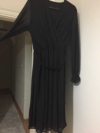 Siyah şifon elbise