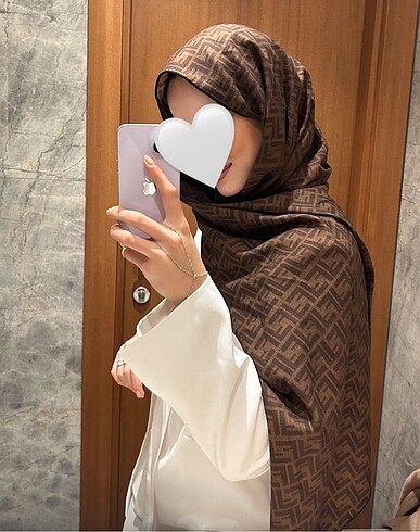 Fendi yün ipek şal