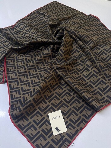 İthal Fendi Twill İpek Eşarp