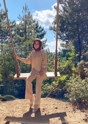 Püsküllü Yüksek Yakalı Kadın Camel Etnik Takım